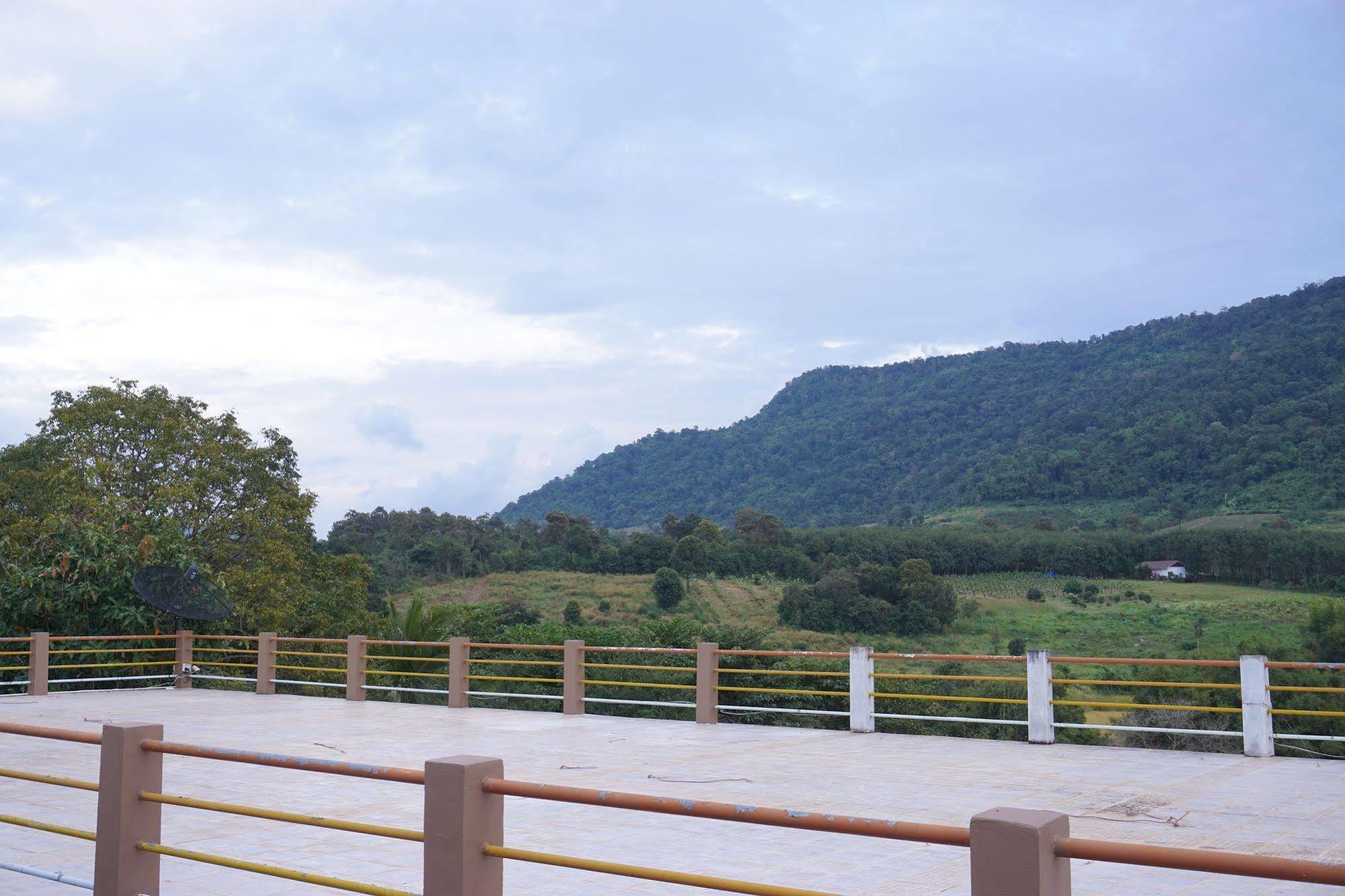 Phurua Bussaba Resort & Spa Loei Exterior foto